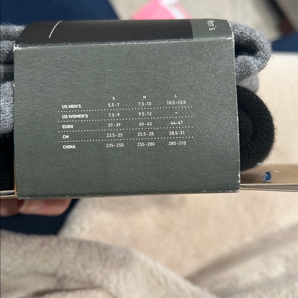 NWT Burton Weekend Midweight 2 Pack Snowboarding Socks - Picture 4 of 5